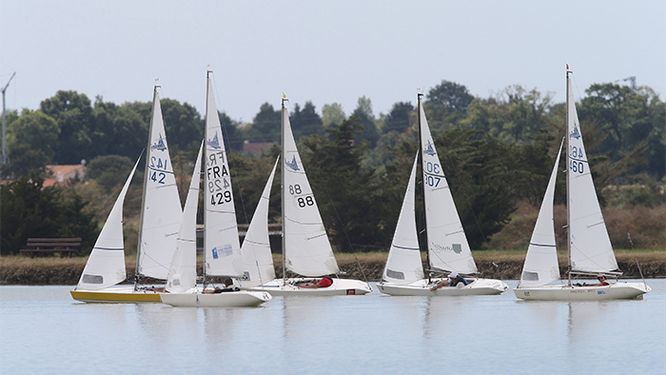 Voiliers sur l'eau